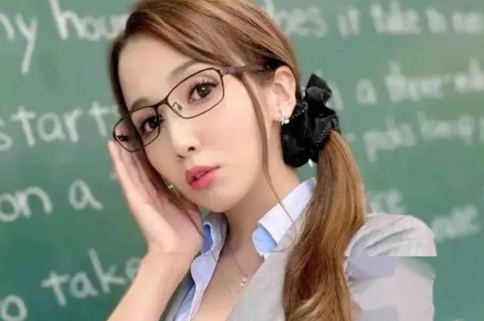 波多野结衣作品，探索其艺术魅力-第1张图片