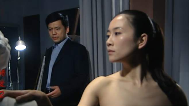 最大胆37人体艺照片探索人体艺术的边界——最大胆的37幅人体照片-第1张图片