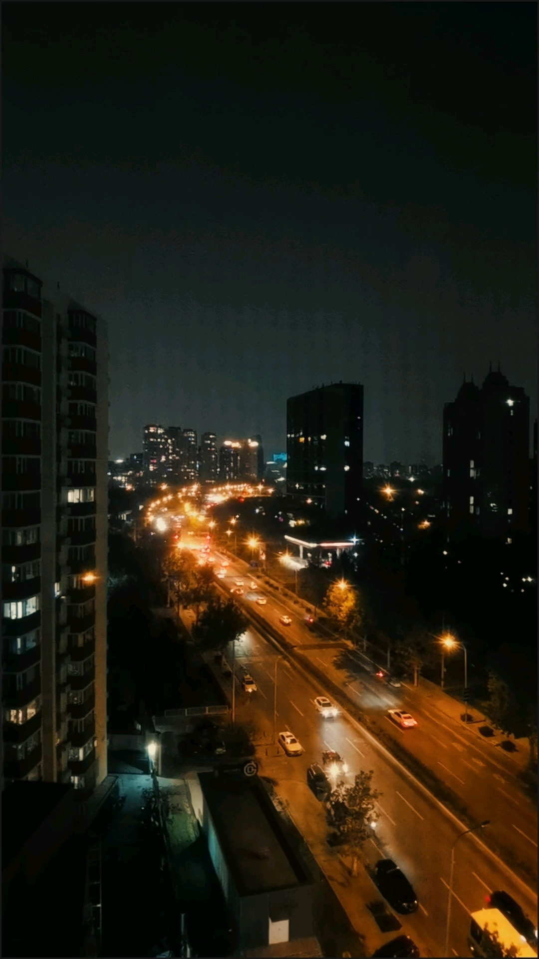 夜色/color of night夜色邦成人网，探索成人世界的夜晚之旅-第1张图片