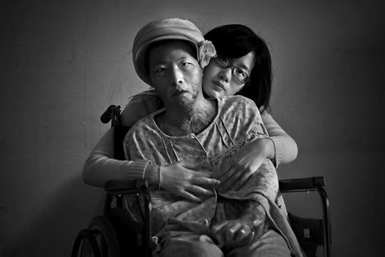 睡了姐妹几人姐妹关系中的界限与后果——一次不恰当的行为-第1张图片