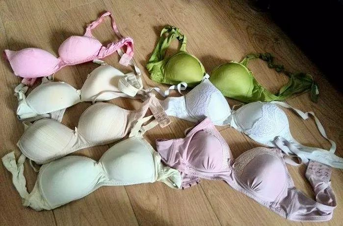 扒开她的乳罩吸奶头视频警惕网络色情内容——以扒开她的乳罩吸奶头视频为鉴-第1张图片