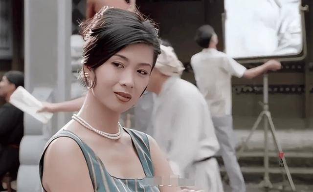 吴嘉丽——艺术之美与文化之韵-第1张图片