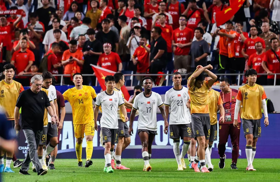 世界杯日本VS西班牙日本队闪耀世界杯，日本VS西班牙的精彩对决-第1张图片